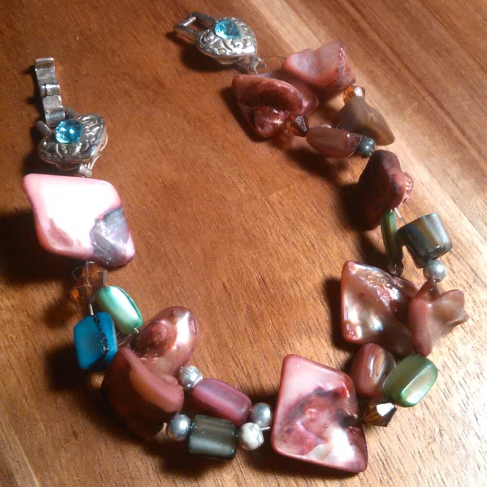 Multi-Color Shell and Blue Crystal Heart Design Silvertone Bracelet (7 Inch)